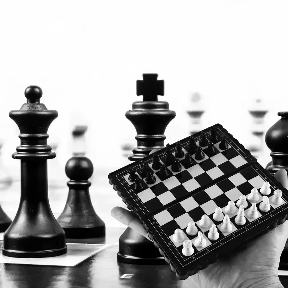 1Pc Mini Magnetic  Chess Set   - Kids Outdoor Play Equipment avaliação e preço